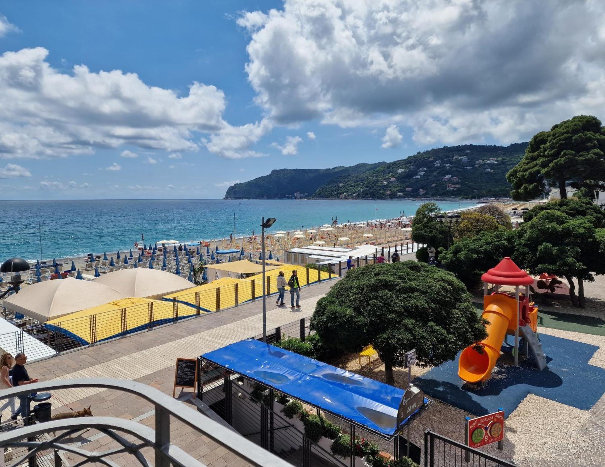Hotel Miramare Споторно Стая снимка